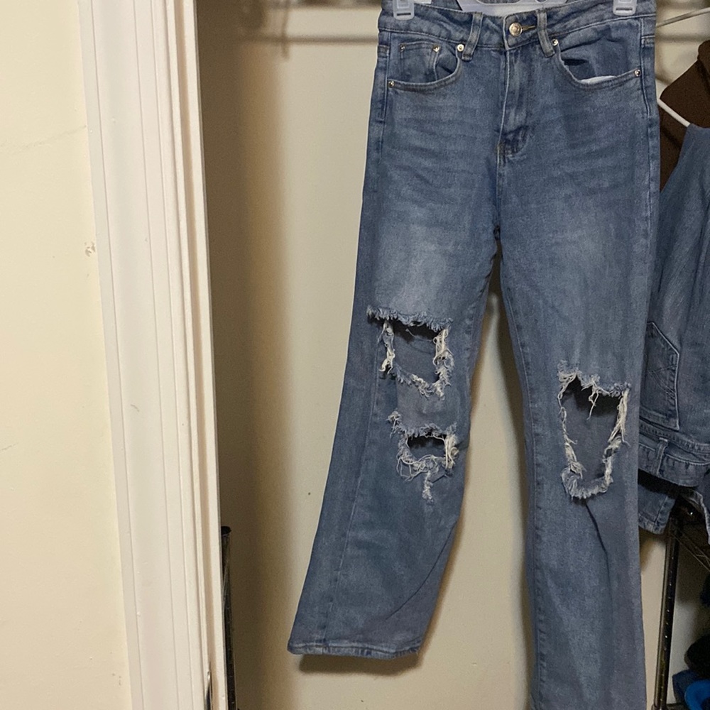 Ripped jeans